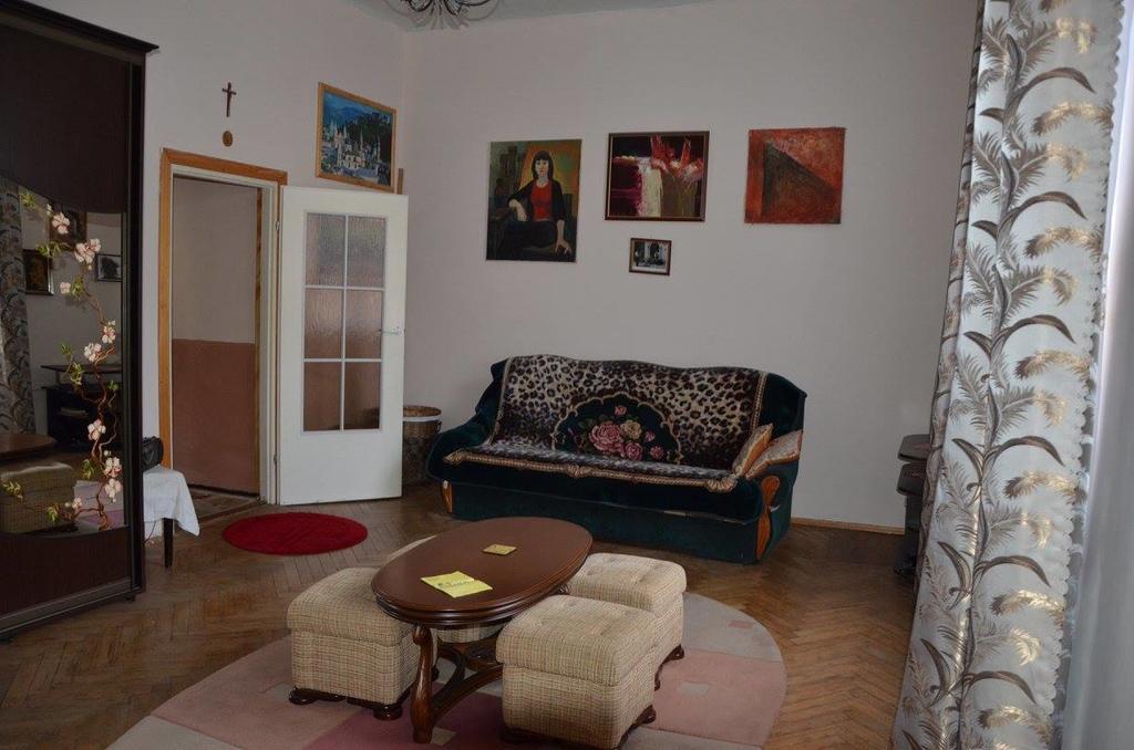 Mieszkanie Na Szpitalnej Lviv Bagian luar foto