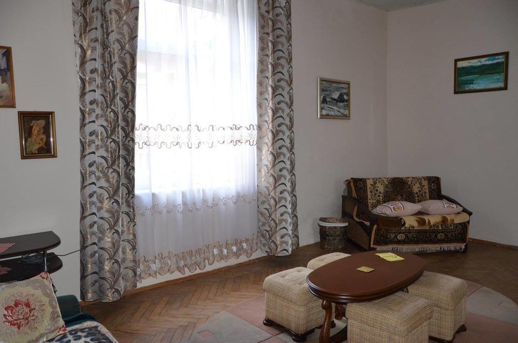 Mieszkanie Na Szpitalnej Lviv Bagian luar foto