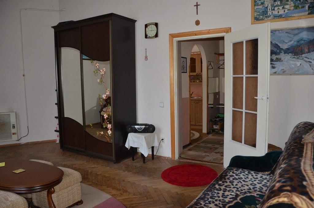 Mieszkanie Na Szpitalnej Lviv Bagian luar foto